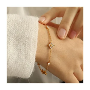 Zirconia Four-Leaf Clover Bracelet PVD 18K Gold-Plated Stainless Steel Chain