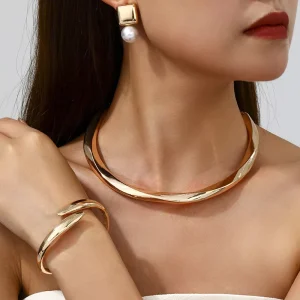 Women’s Luxury Alloy Pearl Jewelry Set with Bracelet, Earrings, and Geometric Wave-Design Necklace